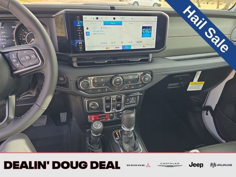 New 2026 Jeep Gladiator Mojave image 18