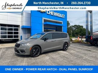 Used 2025 Chrysler Pacifica Limited FWD video 1