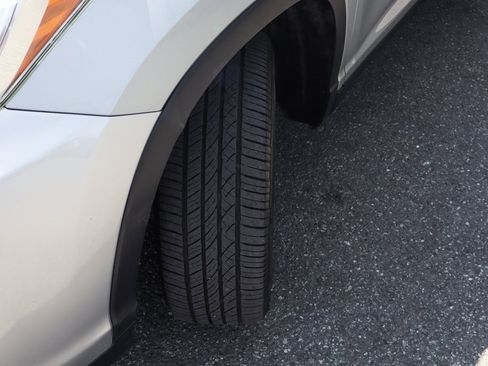 Used 2019 Toyota Highlander XLE image 47