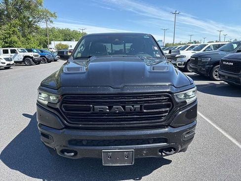 Used 2020 RAM 1500 Limited w/ Black Appearance Package AWD/4WD image 9