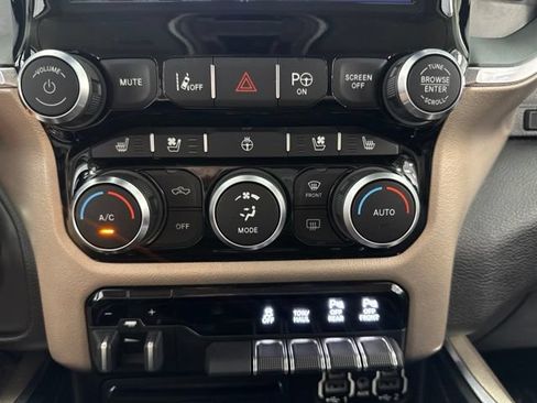 Used 2019 RAM 1500 Laramie AWD/4WD image 44