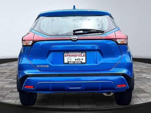 Used 2025 Nissan Kicks Play S FWD image 5