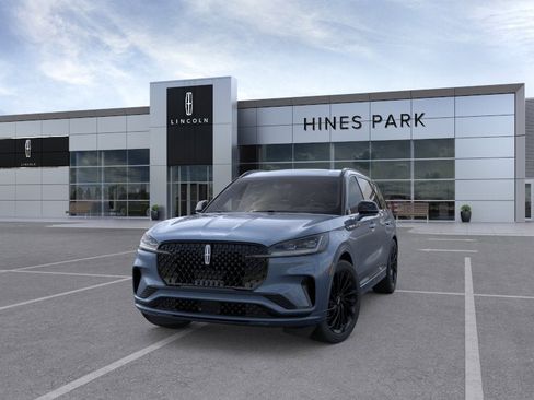 New 2026 Lincoln Aviator Reserve AWD/4WD image 2