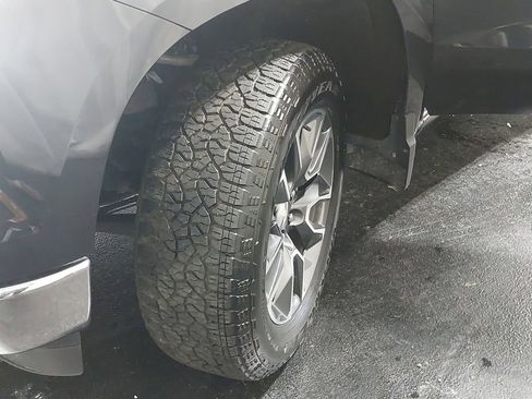 Used 2022 Chevrolet Silverado 1500 LT image 32