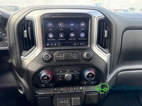 Used 2021 Chevrolet Silverado 1500 LT AWD/4WD image 11