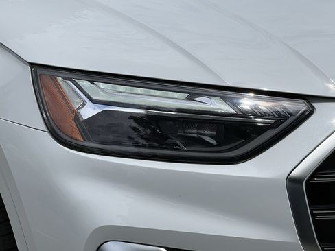 Certified 2023 Audi Q5 2.0T Premium Plus w/ Premium Plus Package AWD/4WD image 11