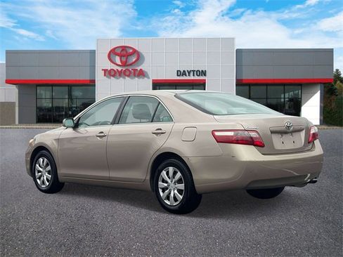 Used 2008 Toyota Camry LE image 2