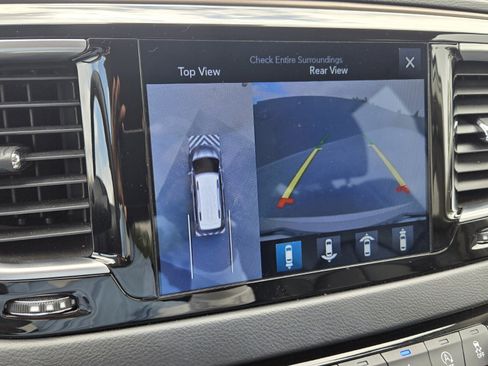 Used 2017 Chrysler Pacifica Touring-L Plus w/ Advanced Safetytec Group image 21