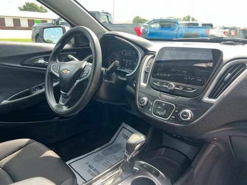 Used 2024 Chevrolet Malibu LS w/ Driver Confidence Package FWD image 10