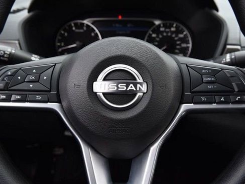 Certified 2025 Nissan Altima 2.5 SV image 18