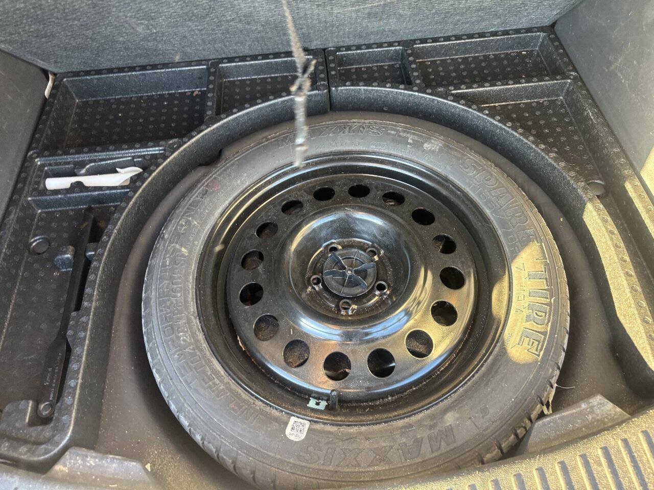 Used 2013 Ford Escape SE FWD image 27