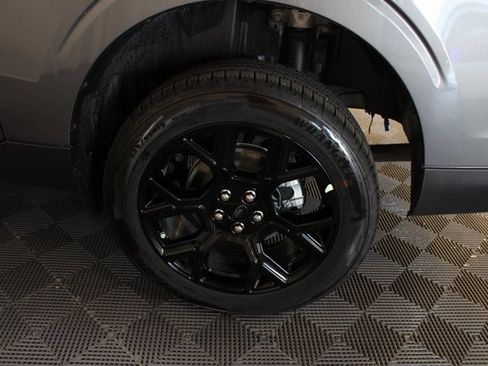 New 2025 Ford Maverick Lariat w/ Black Appearance Package image 22