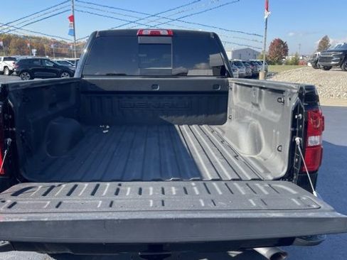 Used 2016 GMC Sierra 2500 Denali w/ Driver Alert Package image 5