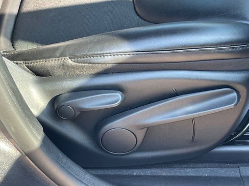 Used 2020 Jeep Cherokee Latitude Plus image 14