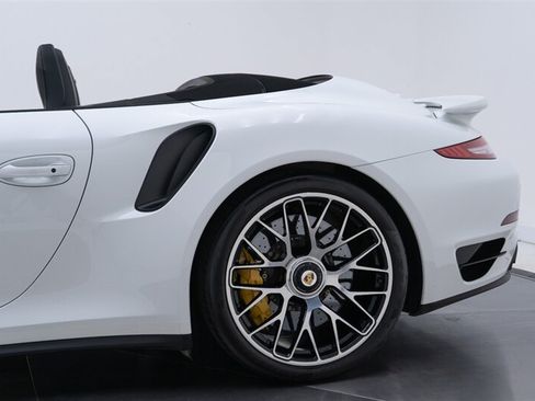 Used 2015 Porsche 911 Turbo S AWD/4WD image 31