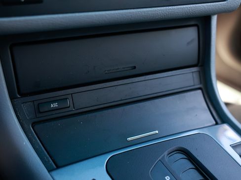 Used 1999 BMW 323i Sedan image 37