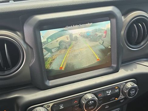 Used 2022 Jeep Wrangler Unlimited Sport AWD/4WD image 24