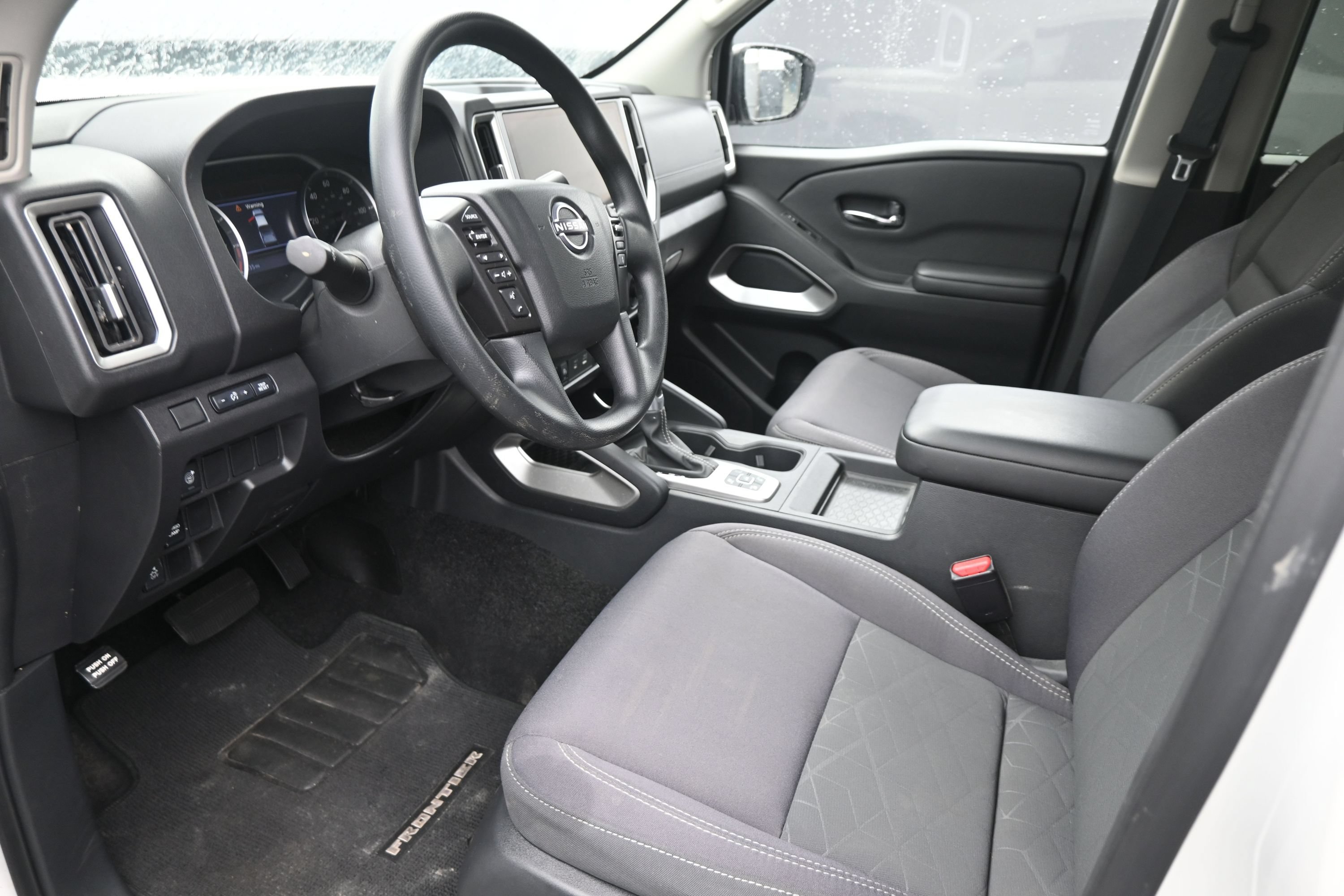 Used 2026 Nissan Frontier SV AWD/4WD image 12
