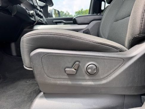 Used 2023 RAM 1500 Big Horn AWD/4WD image 30