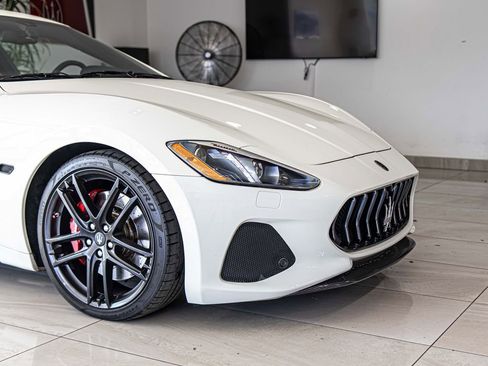 Used 2018 Maserati GranTurismo Sport RWD image 3