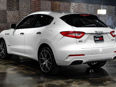 Used 2018 Maserati Levante S GranLusso AWD/4WD image 10