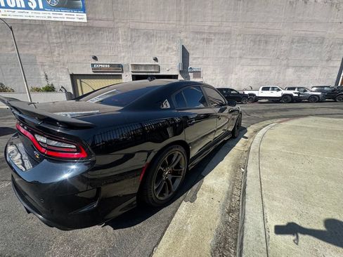 Used 2021 Dodge Charger Scat Pack w/ Plus Group RWD image 2