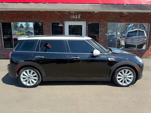 Used 2017 MINI Cooper Clubman ALL4 AWD/4WD image 3