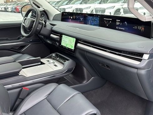 New 2025 Lincoln Navigator L Reserve image 6