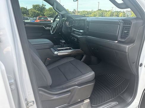 Used 2023 Chevrolet Silverado 1500 RST w/ Z71 Off-Road Package AWD/4WD image 28
