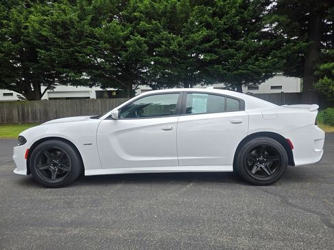 Used 2019 Dodge Charger R/T RWD image 3