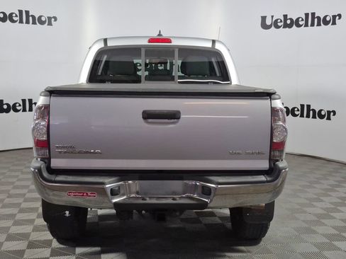 Used 2012 Toyota Tacoma 4x4 Double Cab w/ SR5 Pkg image 6