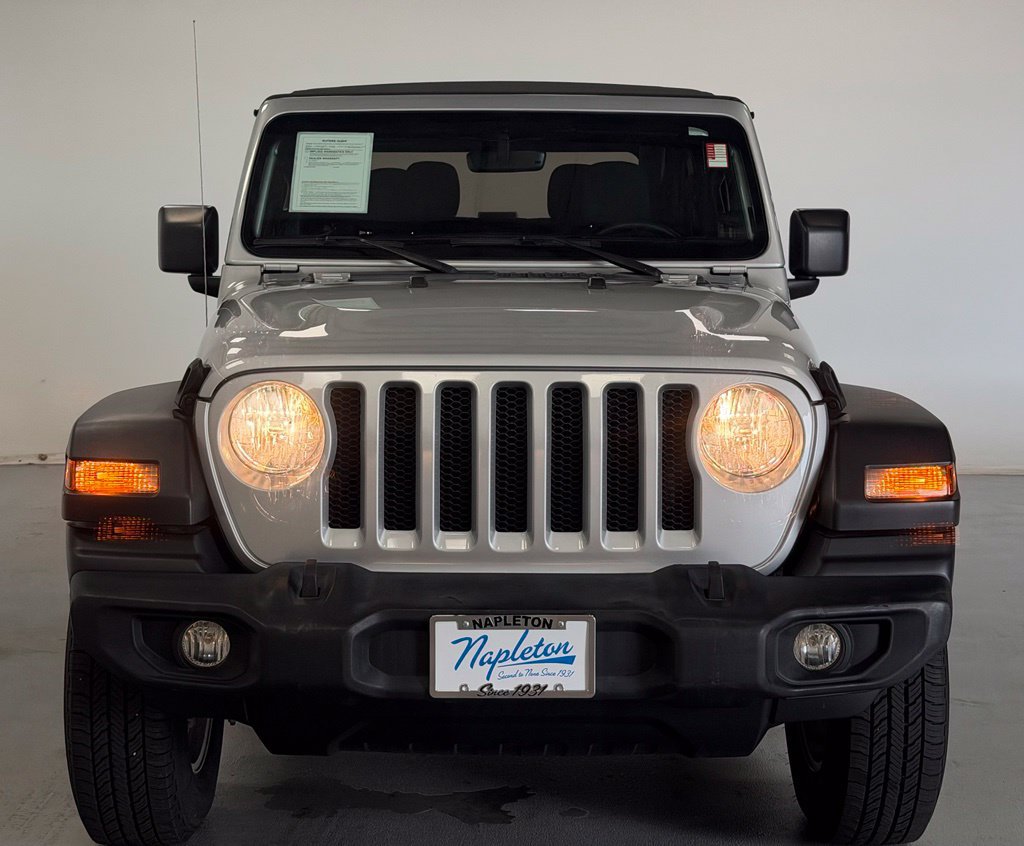Used 2023 Jeep Wrangler Sport AWD/4WD image 7