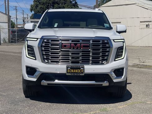 New 2026 GMC Yukon XL Denali w/ Denali Reserve Package AWD/4WD image 35