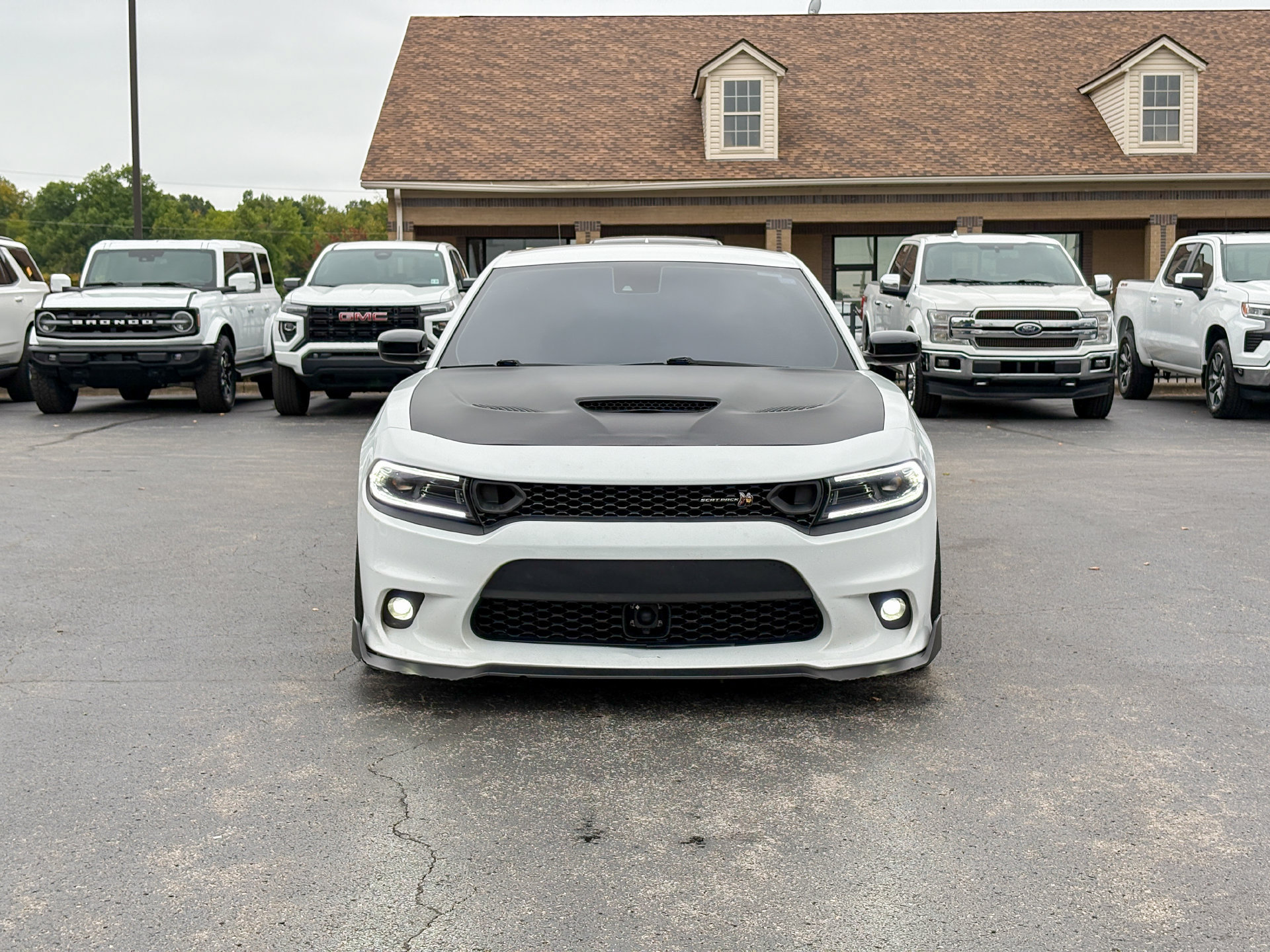 Used 2023 Dodge Charger Scat Pack w/ Technology Group RWD image 3