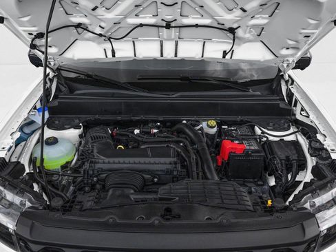 New 2026 Ford Maverick Lariat AWD/4WD image 8