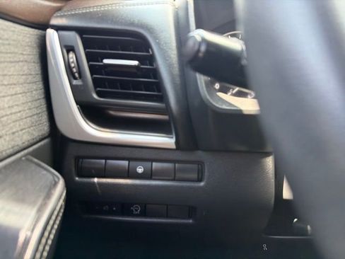 Used 2023 Nissan Rogue SV AWD/4WD image 14