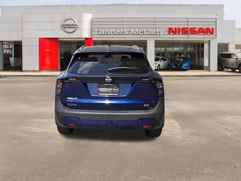 New 2026 Nissan Kicks SR w/ SR Premium Package FWD image 4