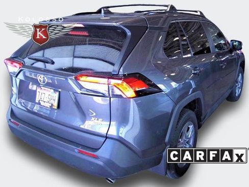 Used 2022 Toyota RAV4 XLE w/ Convenience Package AWD/4WD image 3