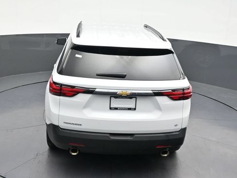 Used 2023 Chevrolet Traverse LT FWD image 17