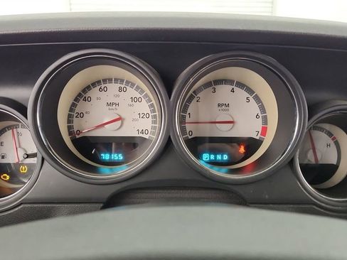 Used 2010 Dodge Challenger SE image 19