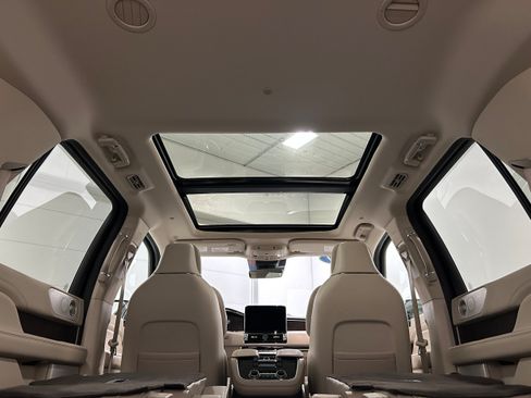Used 2020 Lincoln Navigator L Reserve w/ Luxury Package AWD/4WD image 26