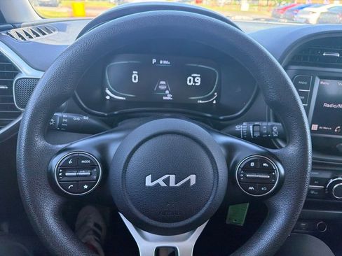 Used 2024 Kia Soul LX w/ Option Group 015 FWD image 15