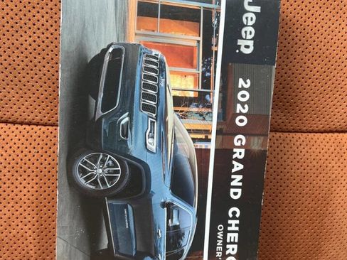 Used 2020 Jeep Grand Cherokee SRT image 24