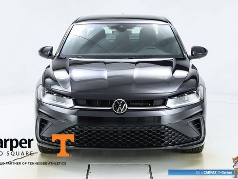 Used 2025 Volkswagen Jetta Sport FWD image 16