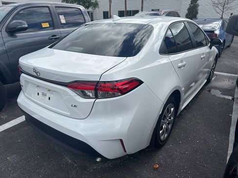 Used 2025 Toyota Corolla LE image 8