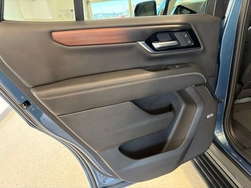 Used 2026 GMC Yukon Denali w/ Sun & Power Step Package AWD/4WD image 51