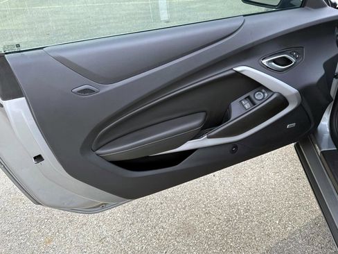 Used 2023 Chevrolet Camaro LT w/ Technology Package image 13