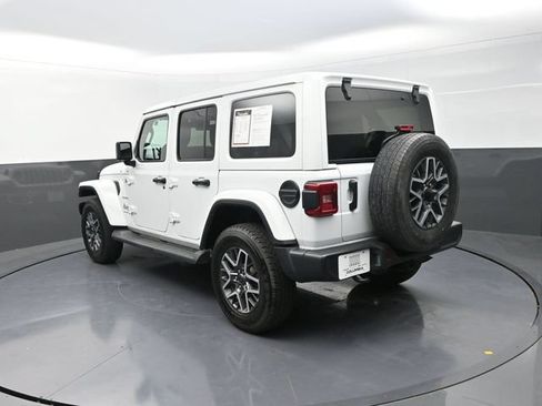 Used 2024 Jeep Wrangler Unlimited Sahara AWD/4WD image 7