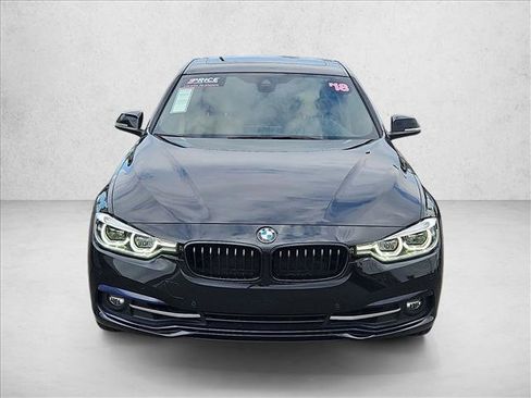 Used 2018 BMW 330i Sedan RWD image 2