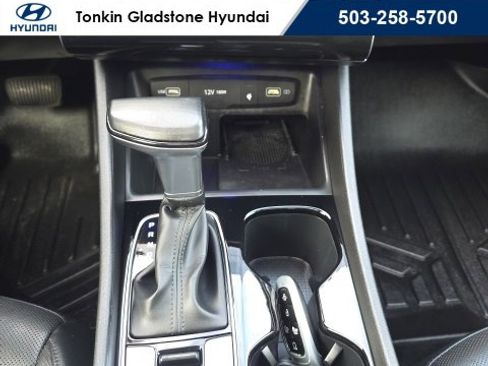 Used 2022 Hyundai Santa Cruz Limited image 18